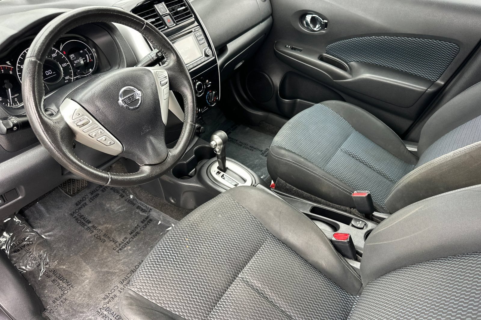 Used 2018 Nissan Versa Note SV FWD image 10