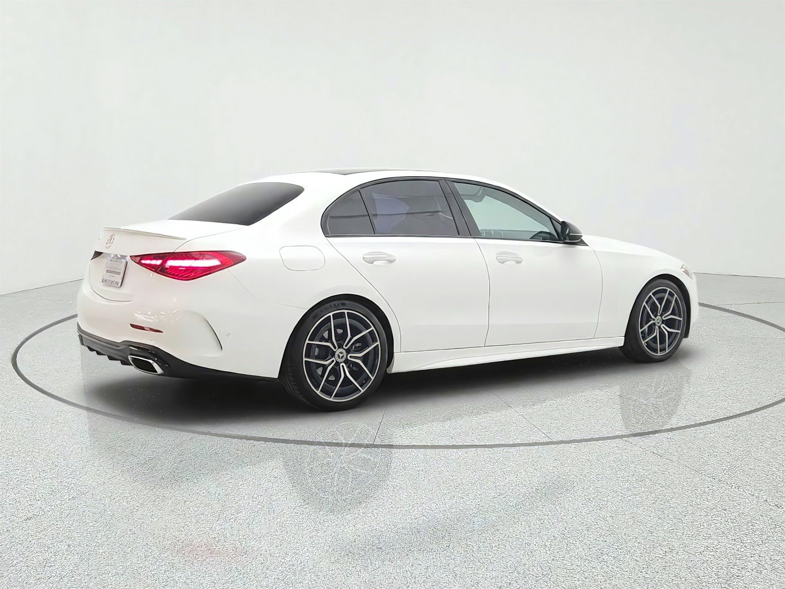 Used 2022 Mercedes-Benz C 300 Sedan image 5