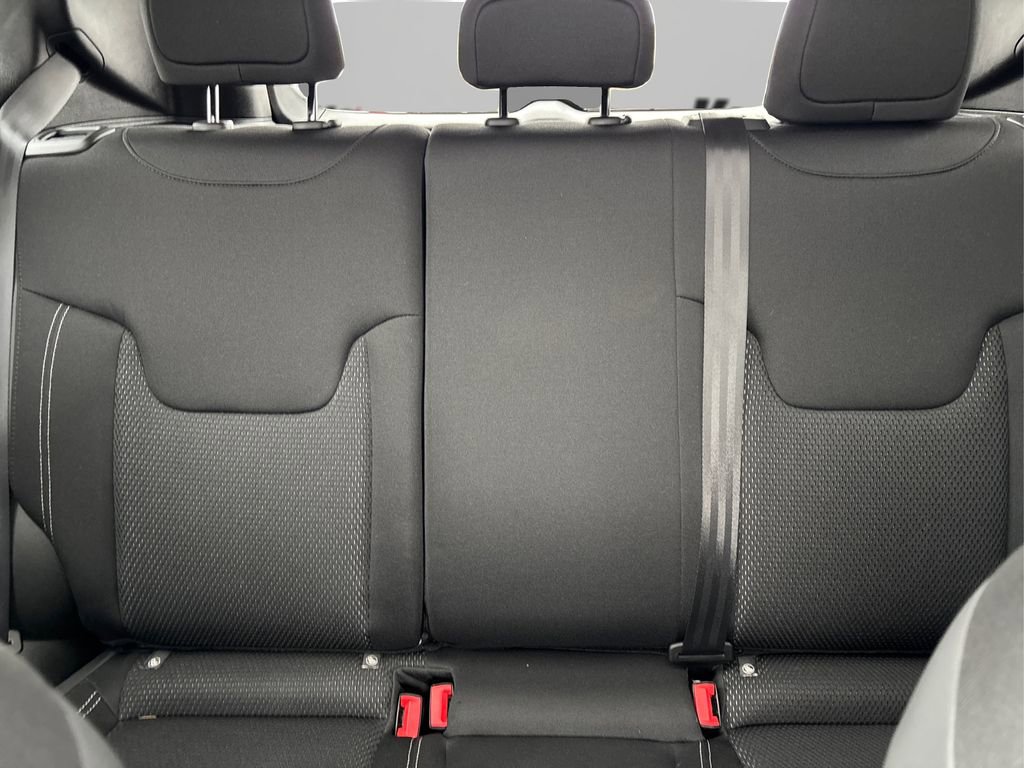 Used 2023 Jeep Renegade Latitude w/ Sun/Sound Group image 18