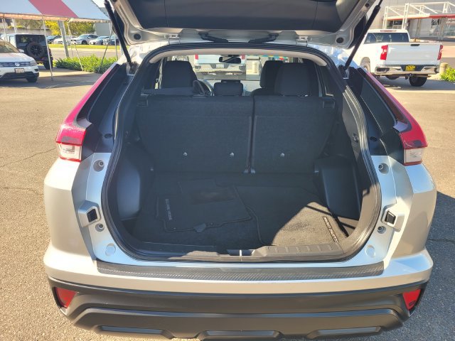 Used 2024 Mitsubishi Eclipse Cross LE AWD/4WD image 11