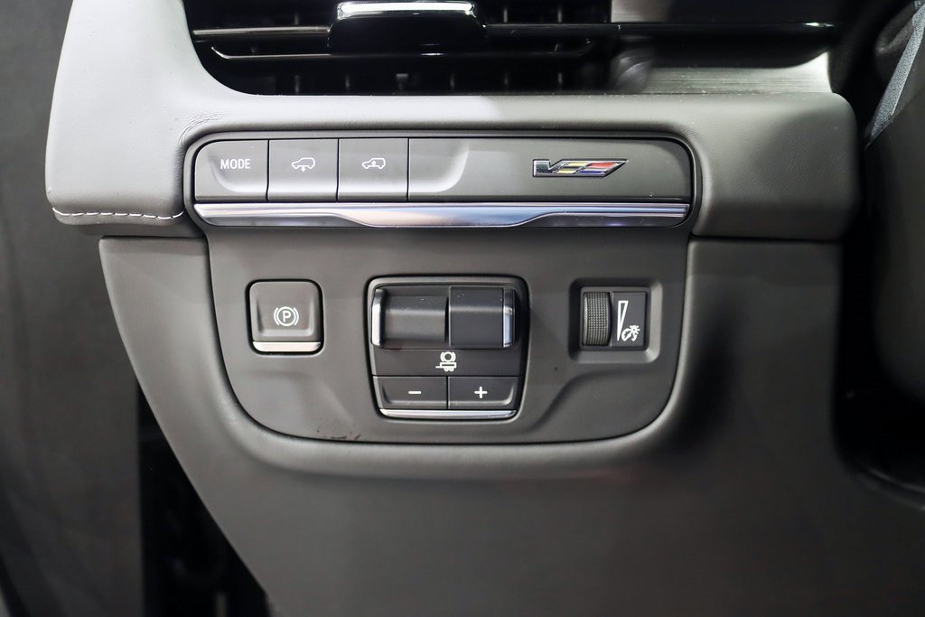 Used 2024 Cadillac Escalade V image 16