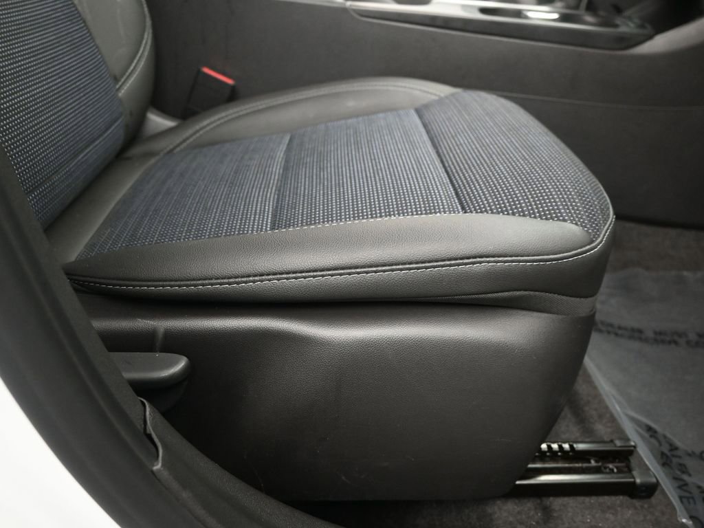 Used 2025 Buick Envista Preferred image 10