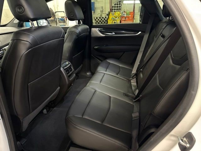 Certified 2022 Cadillac XT5 Premium Luxury AWD/4WD image 15