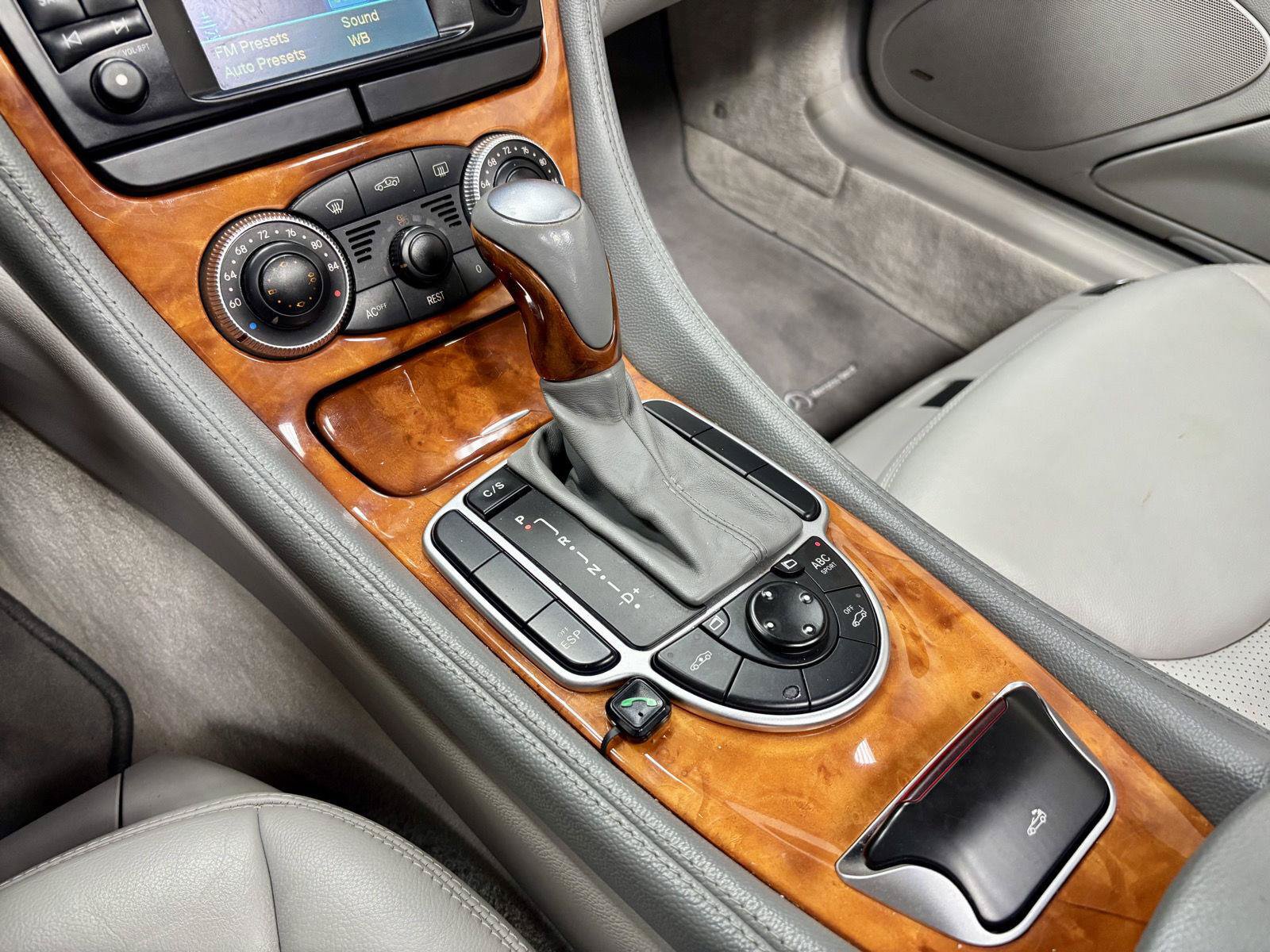 Used 2004 Mercedes-Benz SL 500 image 29