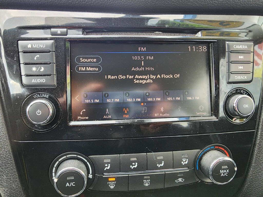 Used 2021 Nissan Rogue Sport S FWD image 14