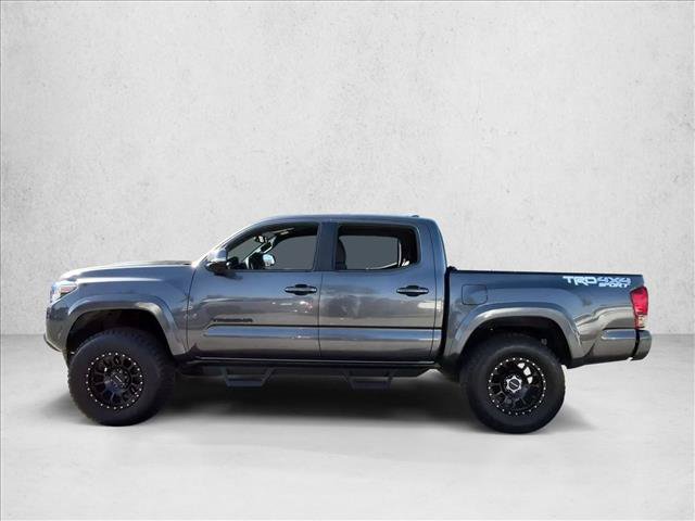 Used 2017 Toyota Tacoma TRD Sport w/ Tow Package (A/T) AWD/4WD image 8