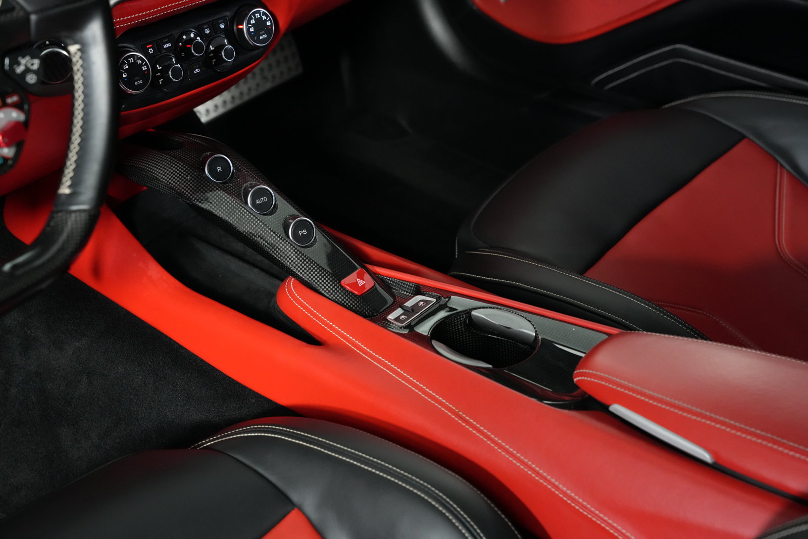 Used 2014 Ferrari F12 Berlinetta RWD image 28