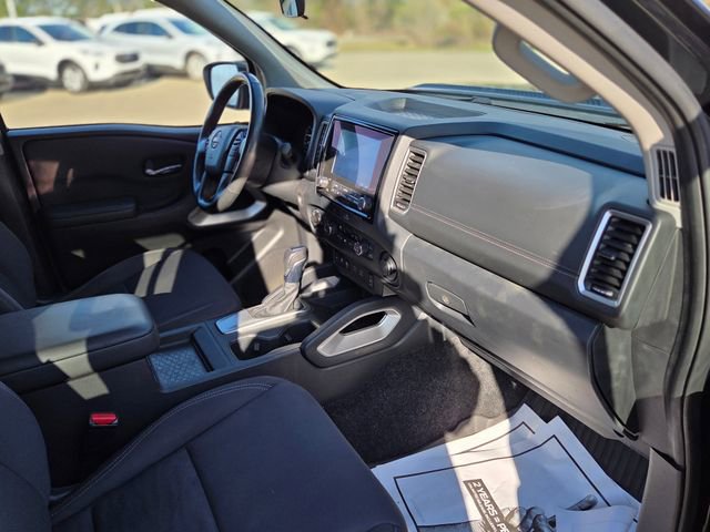 Used 2022 Nissan Frontier SV image 16