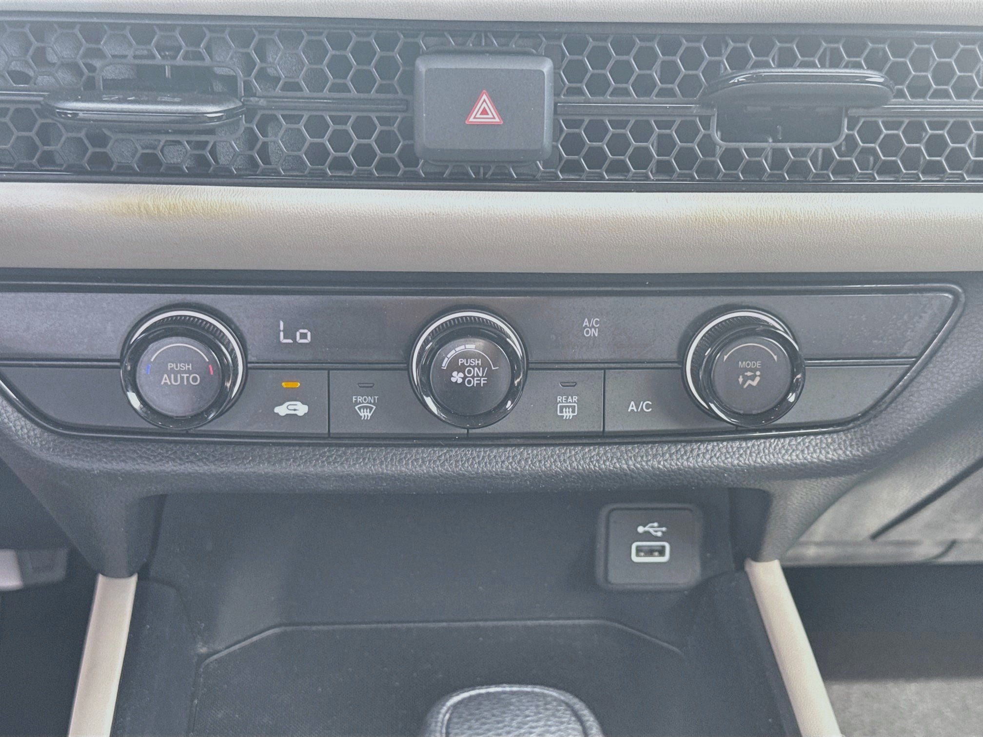 Used 2023 Honda HR-V LX image 12