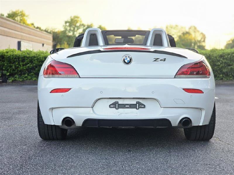 Used 2015 BMW Z4 sDrive35is RWD image 10