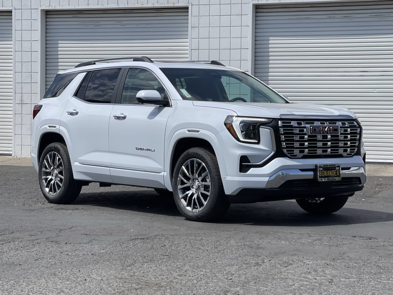 New 2027 GMC Terrain Denali AWD/4WD image 1