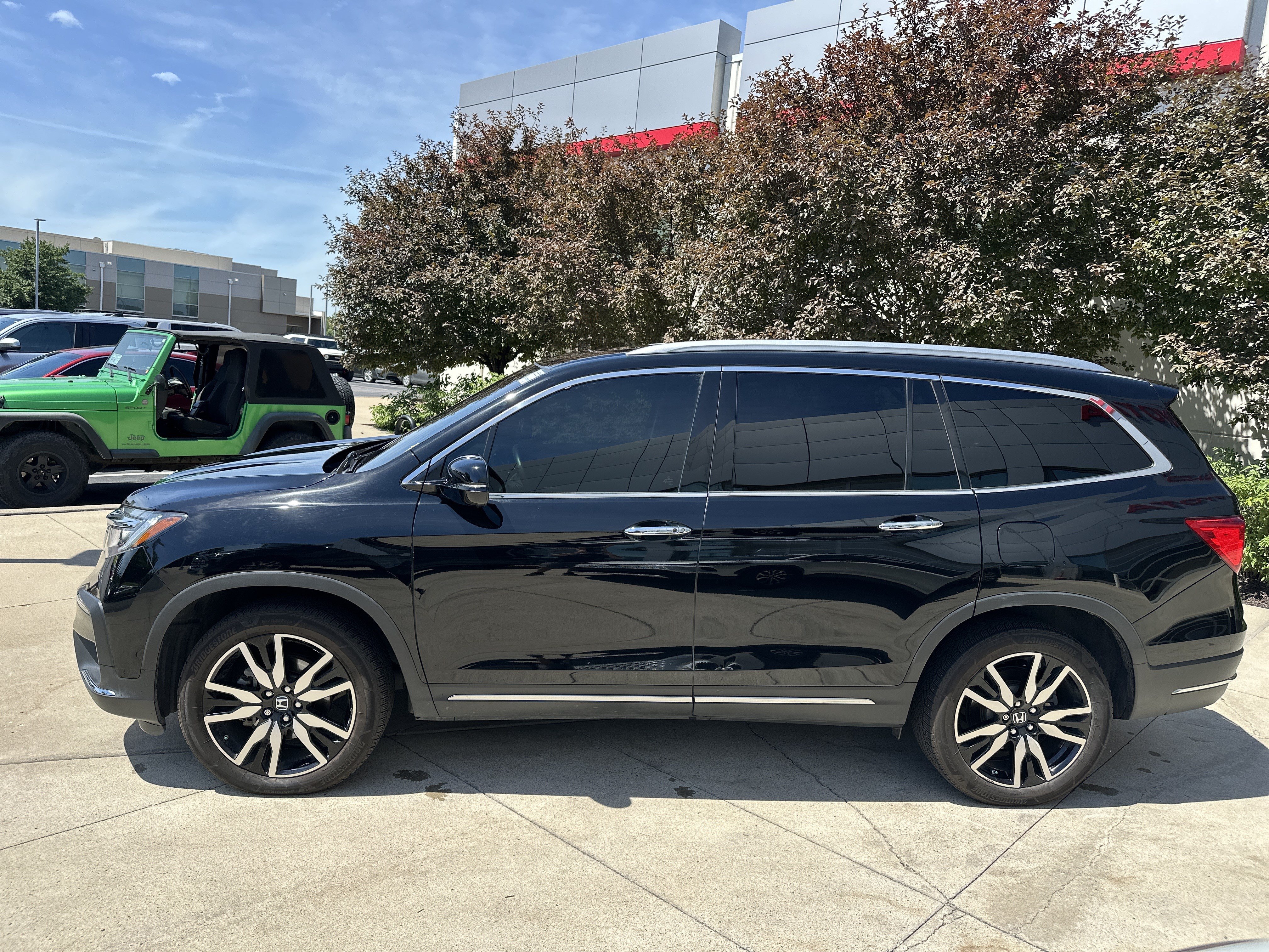 Used 2020 Honda Pilot Elite image 9