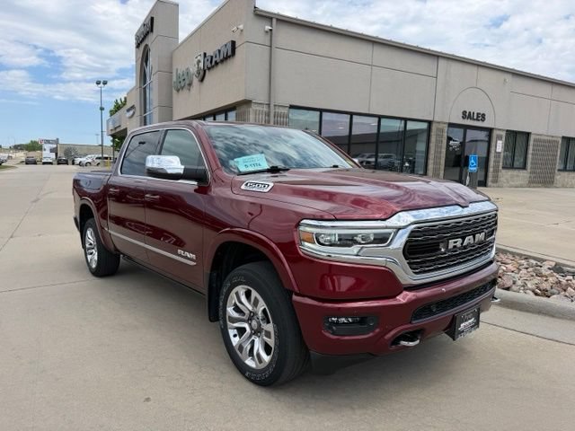 Used 2023 RAM 1500 Limited AWD/4WD image 1