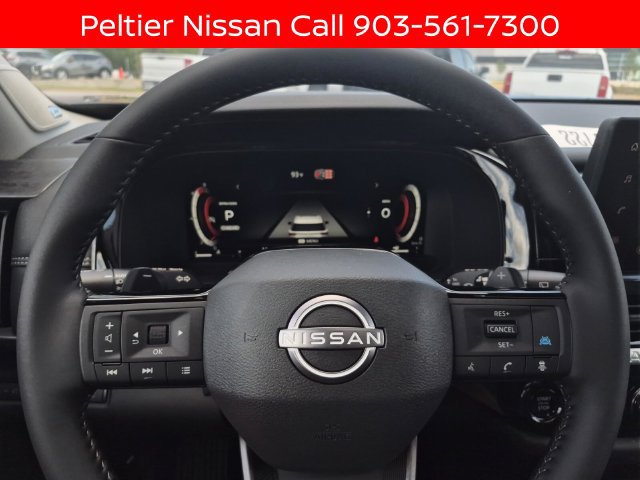 New 2026 Nissan Pathfinder Platinum w/ Cargo Package FWD image 18