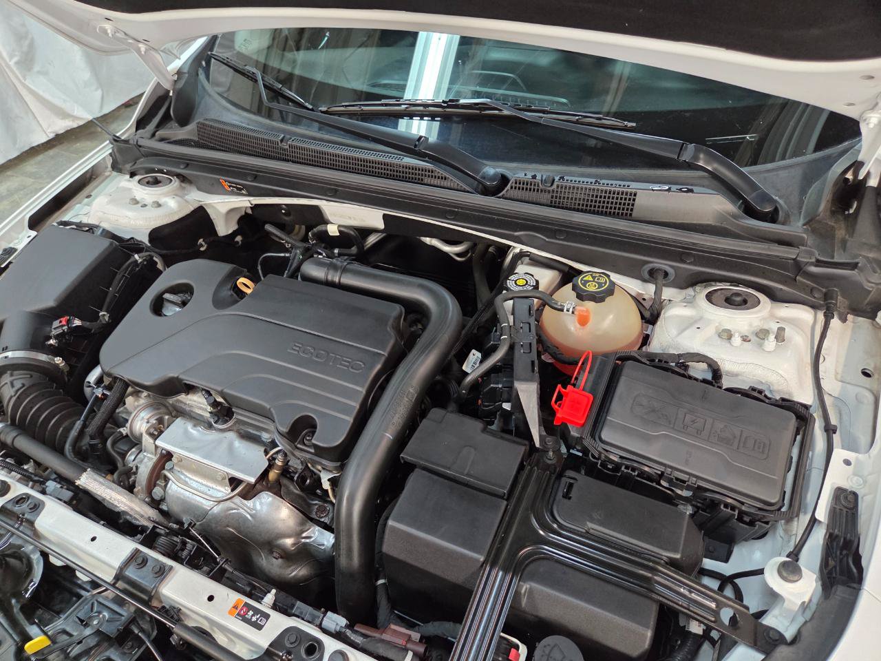 Used 2021 Chevrolet Malibu RS FWD image 7