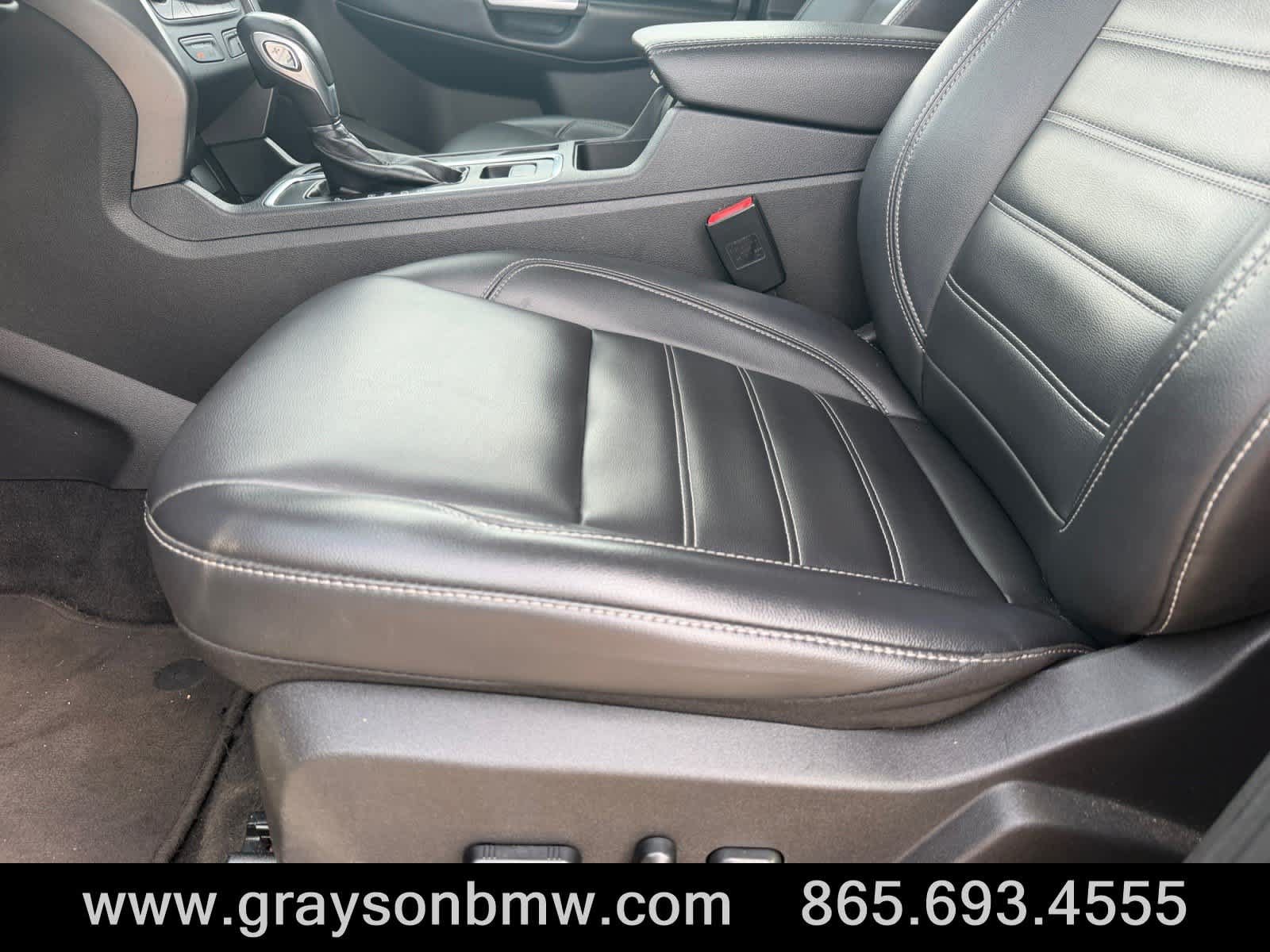 Used 2019 Ford Escape SEL FWD image 10