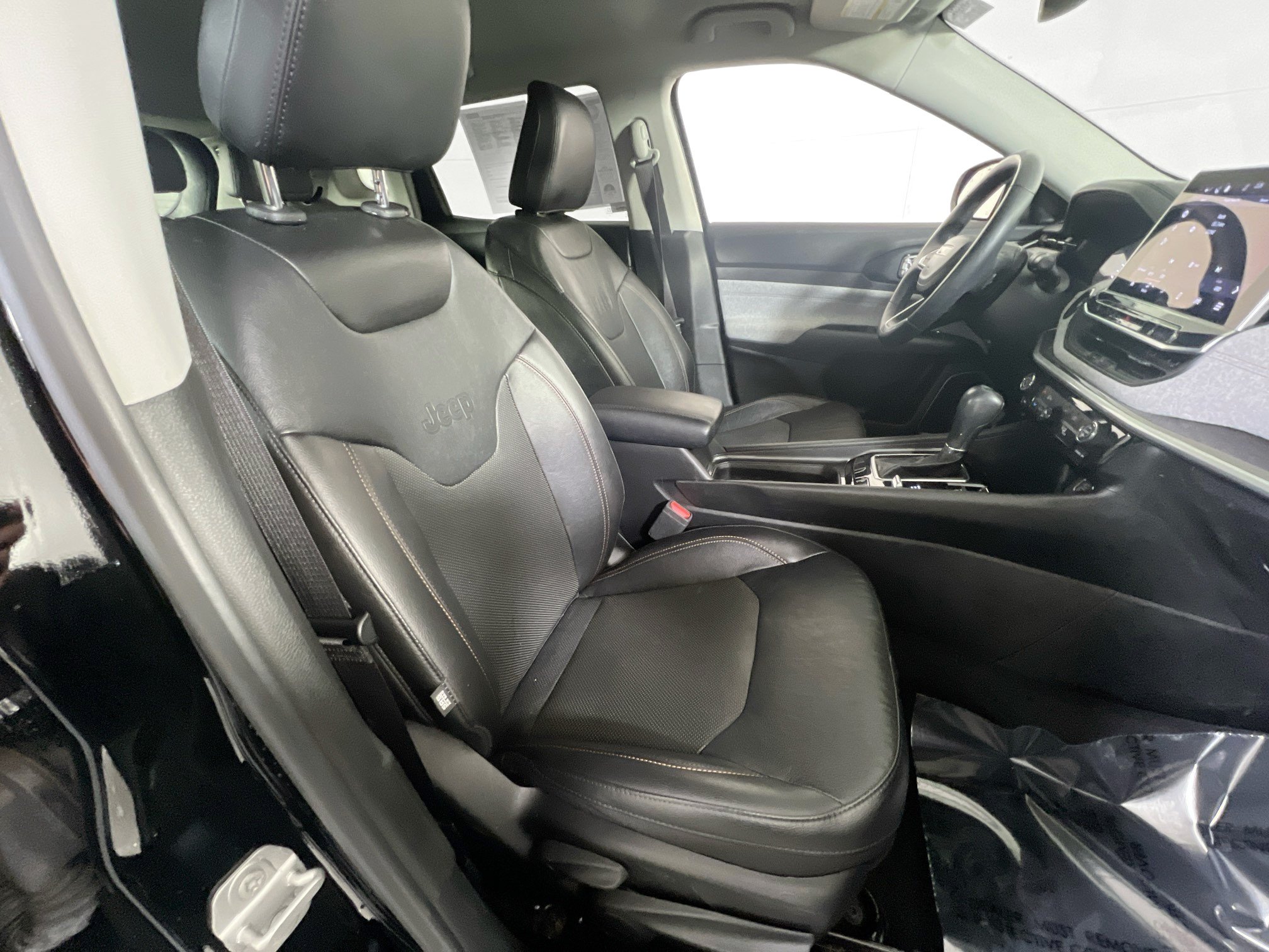 Used 2022 Jeep Compass Latitude AWD/4WD image 26