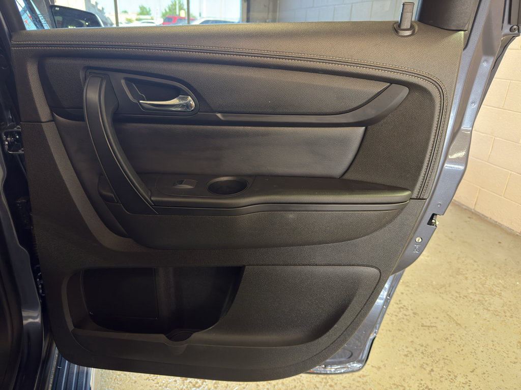 Used 2014 Chevrolet Traverse LT w/ LPO, 'HIT The Road' Package AWD/4WD image 25
