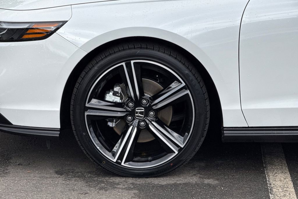 Certified 2024 Honda Accord Sport image 25
