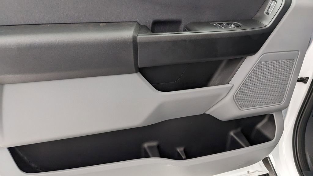 New 2026 Ford F250 XL w/ F-250 >10K GVWR Package image 27