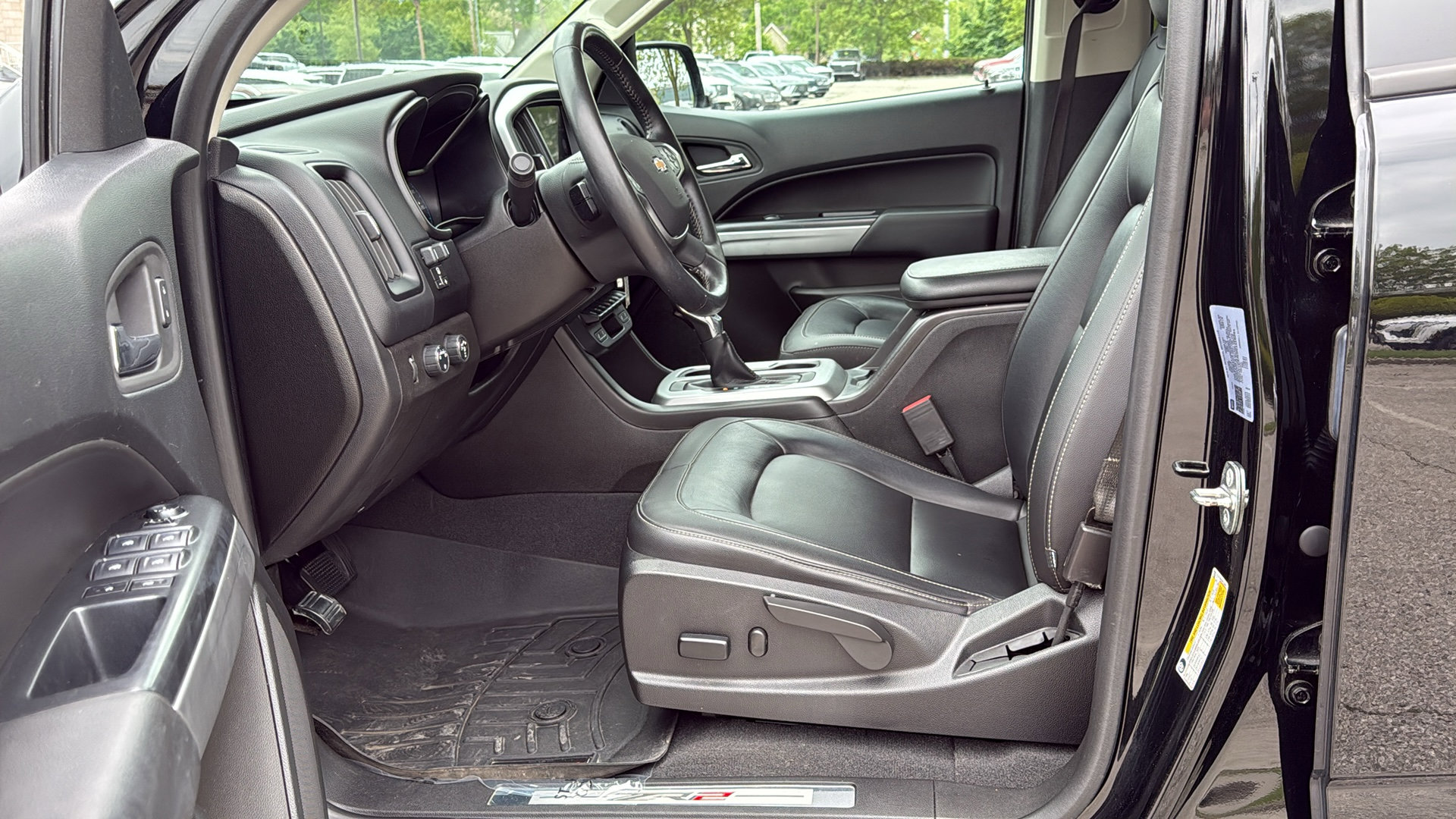Used 2022 Chevrolet Colorado ZR2 AWD/4WD image 8