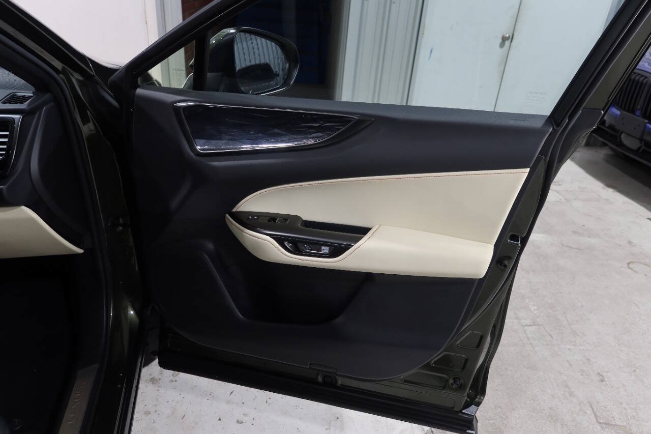 Used 2024 Lexus NX 350h AWD image 29