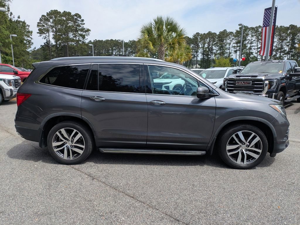 Used 2017 Honda Pilot Elite image 3
