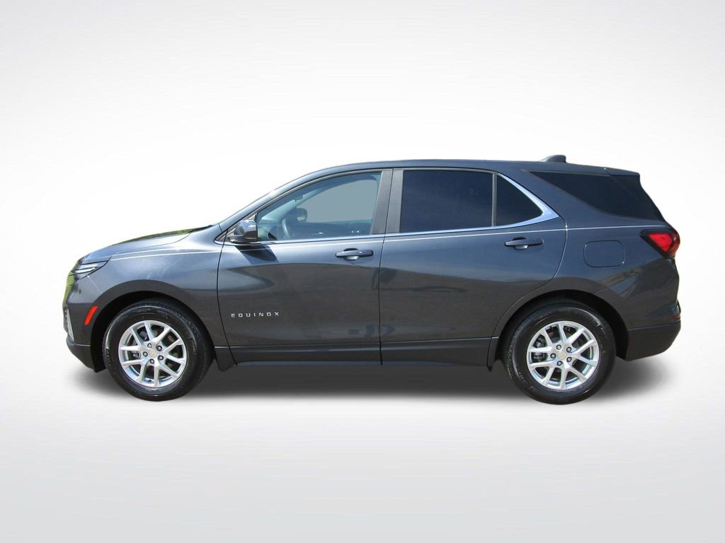 Used 2023 Chevrolet Equinox LT w/ LPO, Floor Liner Package FWD image 2