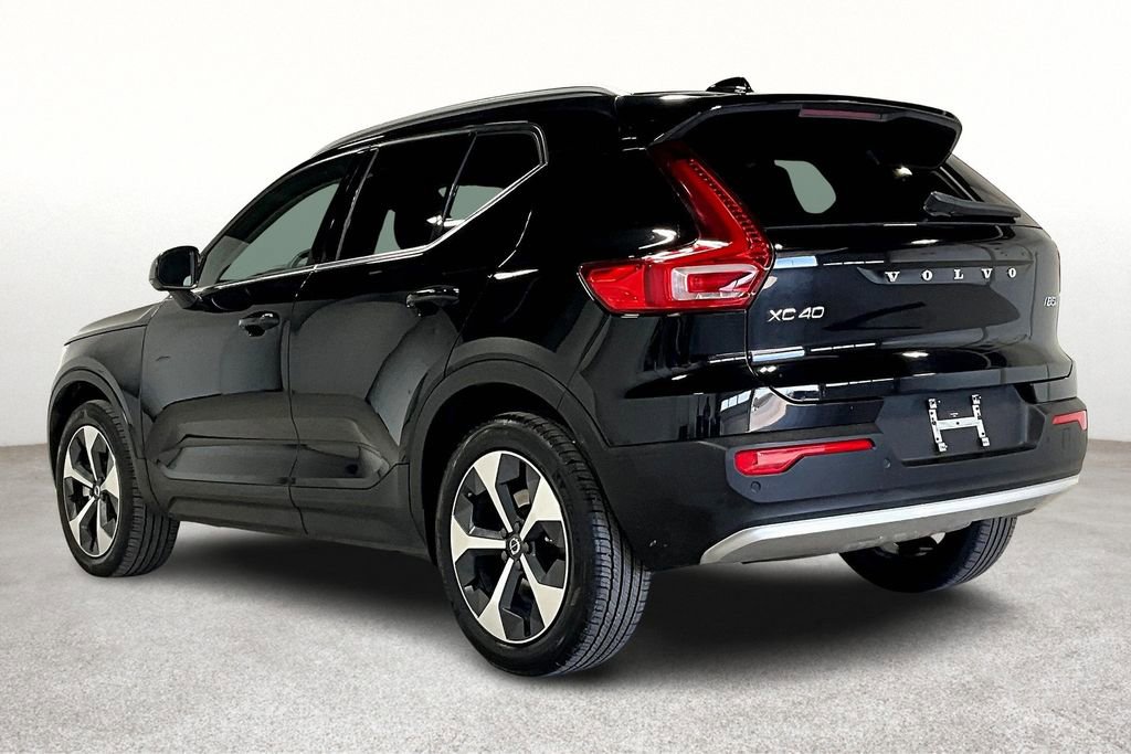 Used 2024 Volvo XC40 B5 Plus w/ Climate Package image 15