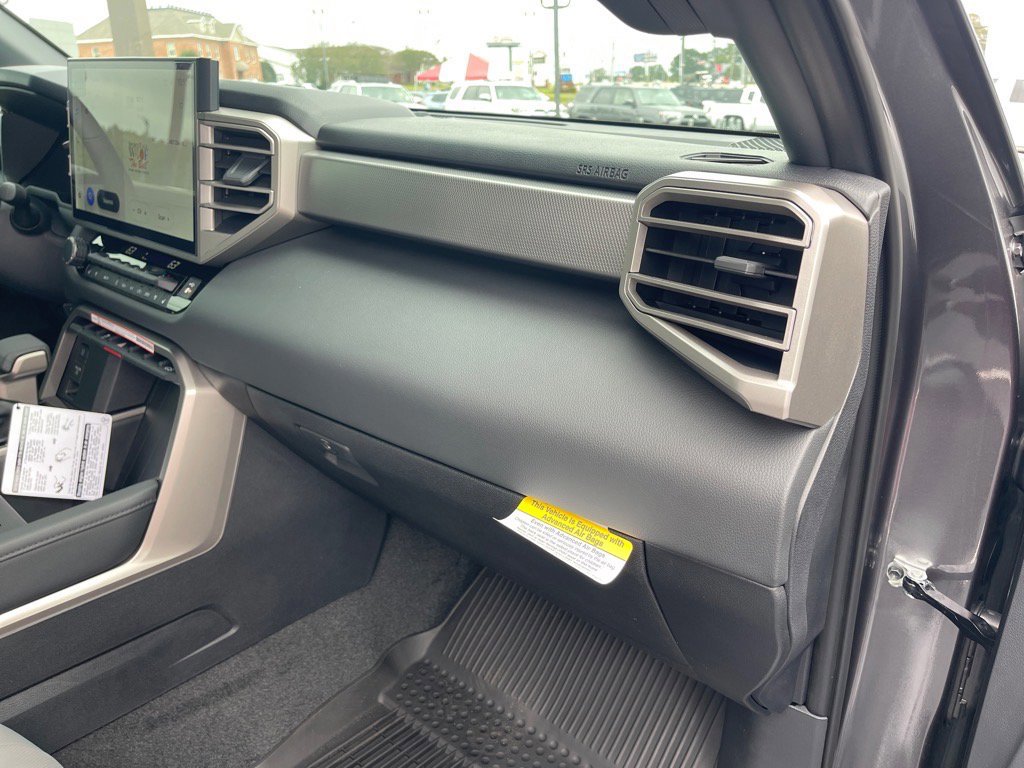 New 2026 Toyota Tundra Limited image 18