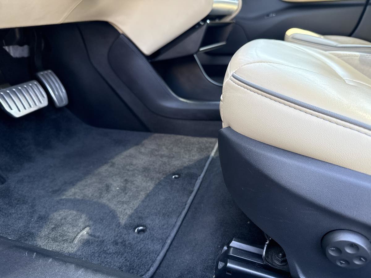 Used 2012 Tesla Model S Performance RWD image 10