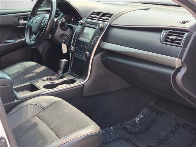 Used 2016 Toyota Camry SE FWD image 20