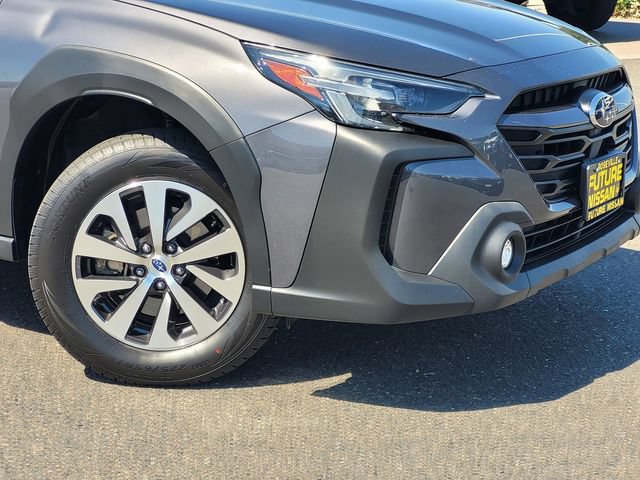 Used 2024 Subaru Outback Premium AWD/4WD image 9