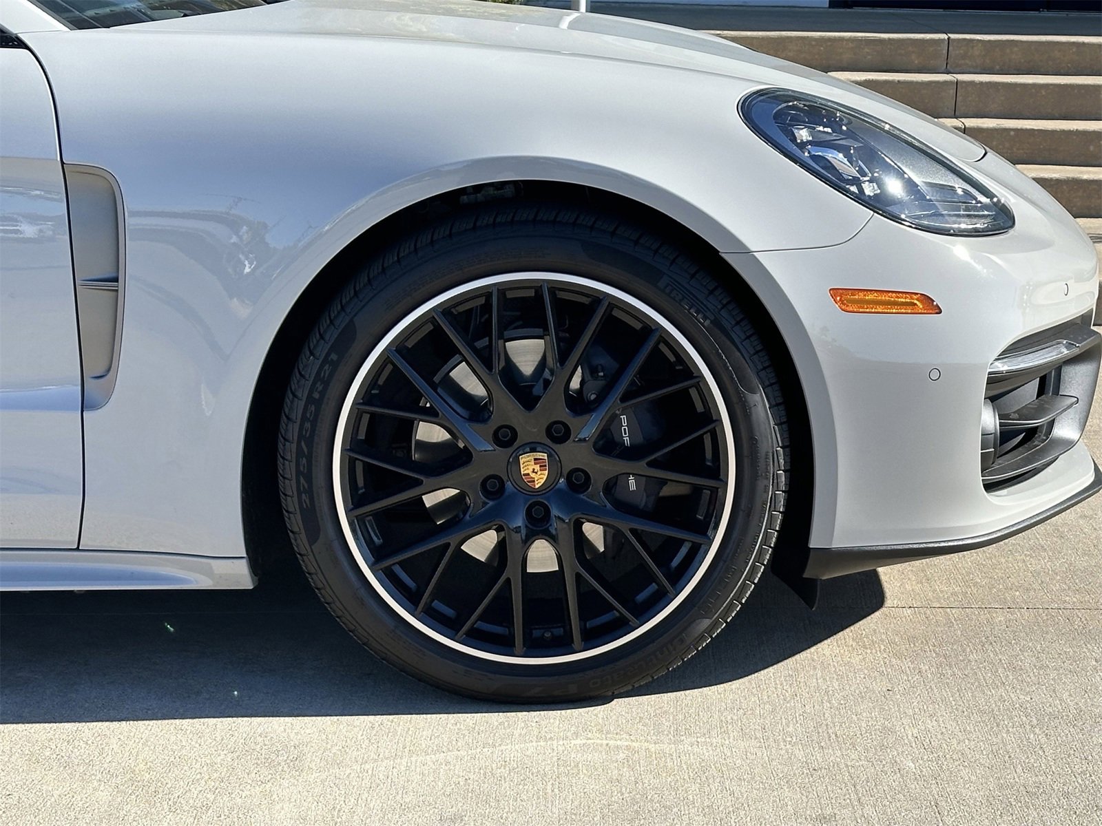 Certified 2023 Porsche Panamera 4 Platinum Edition image 11