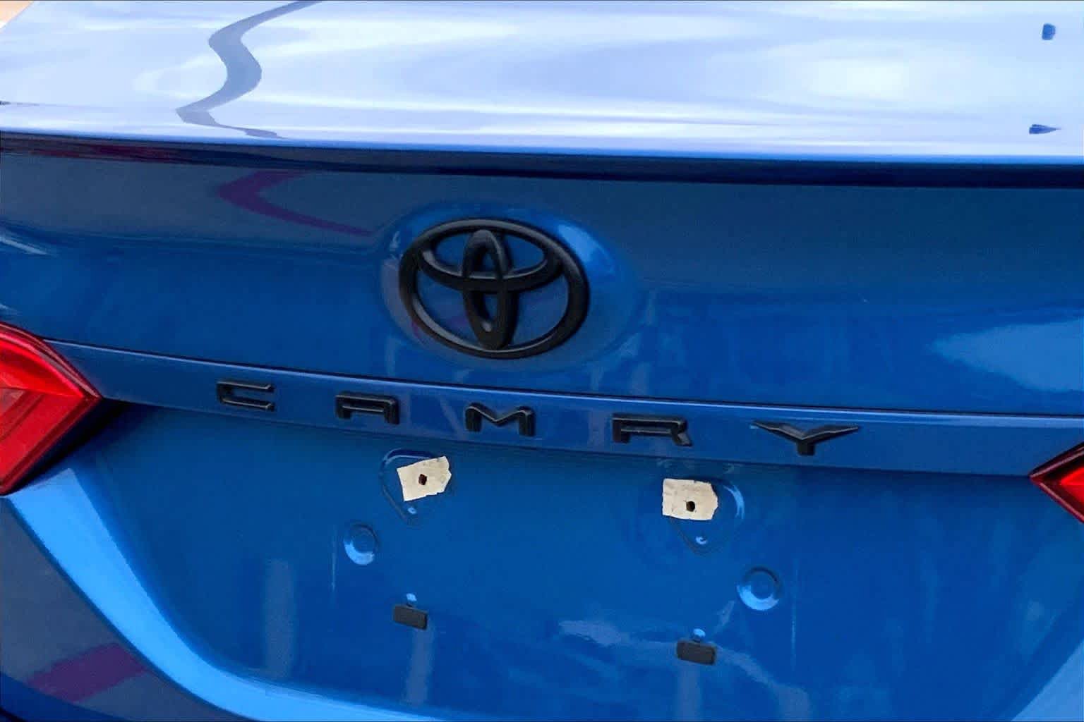 Used 2020 Toyota Camry SE w/ Convenience Package image 27