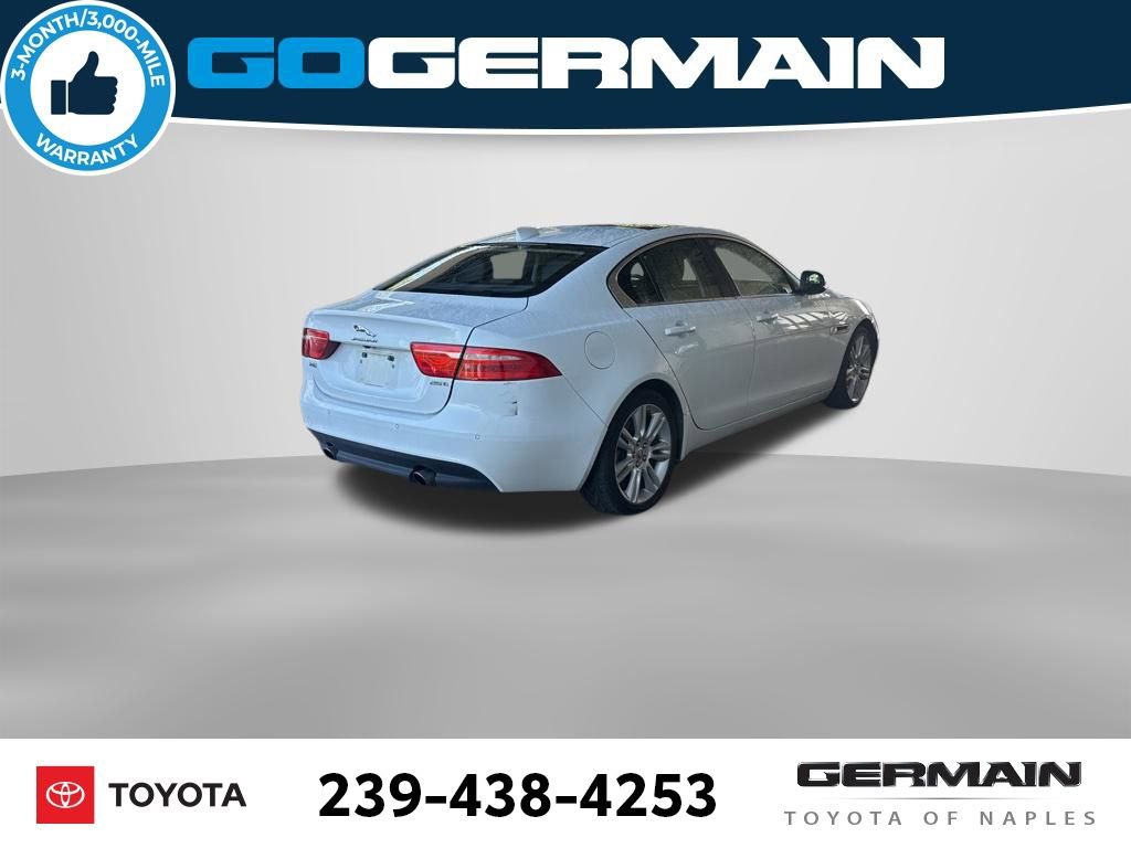 Used 2019 Jaguar XE Premium image 9