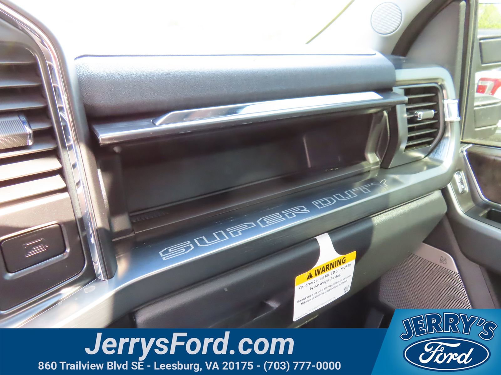 Used 2026 Ford F250 Lariat w/ Tremor Off-Road Package AWD/4WD image 29