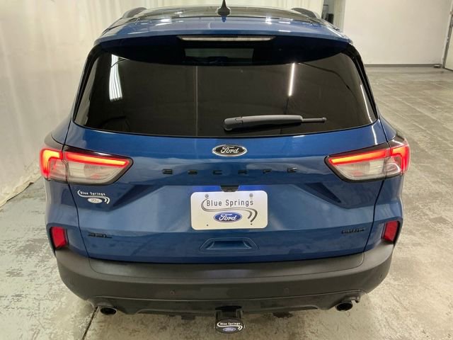 Used 2022 Ford Escape SEL w/ SEL Stealth AWD Package image 4