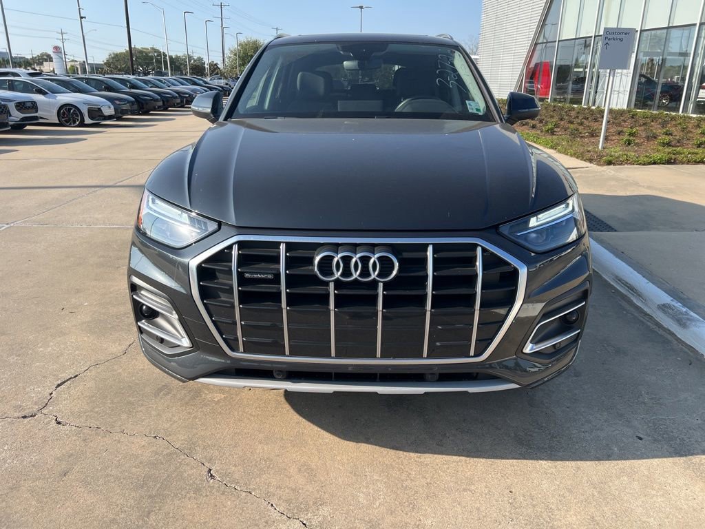 Used 2023 Audi Q5 2.0T Premium w/ Convenience Package image 2
