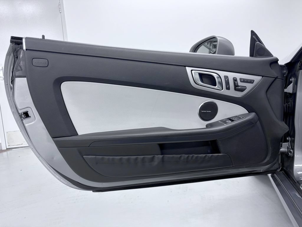 Used 2012 Mercedes-Benz SLK 350 image 16