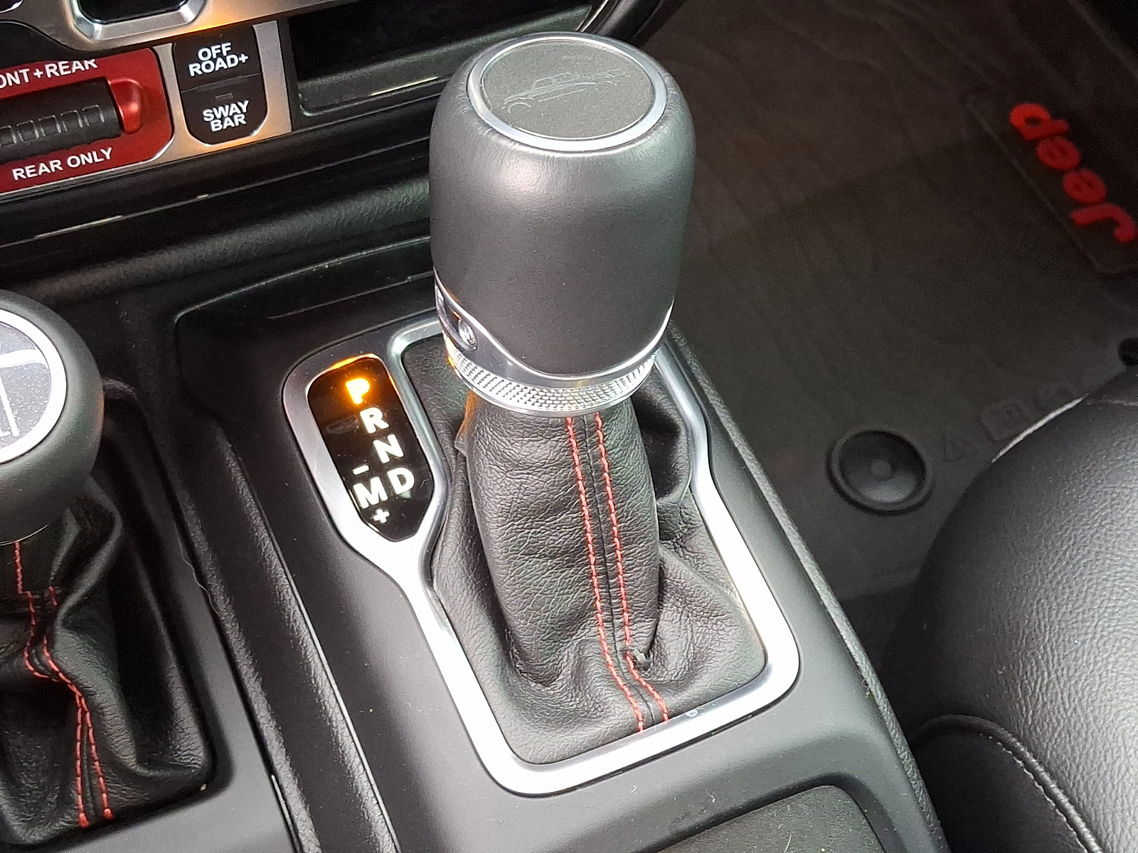 Used 2023 Jeep Gladiator Rubicon w/ Cold Weather Group image 18