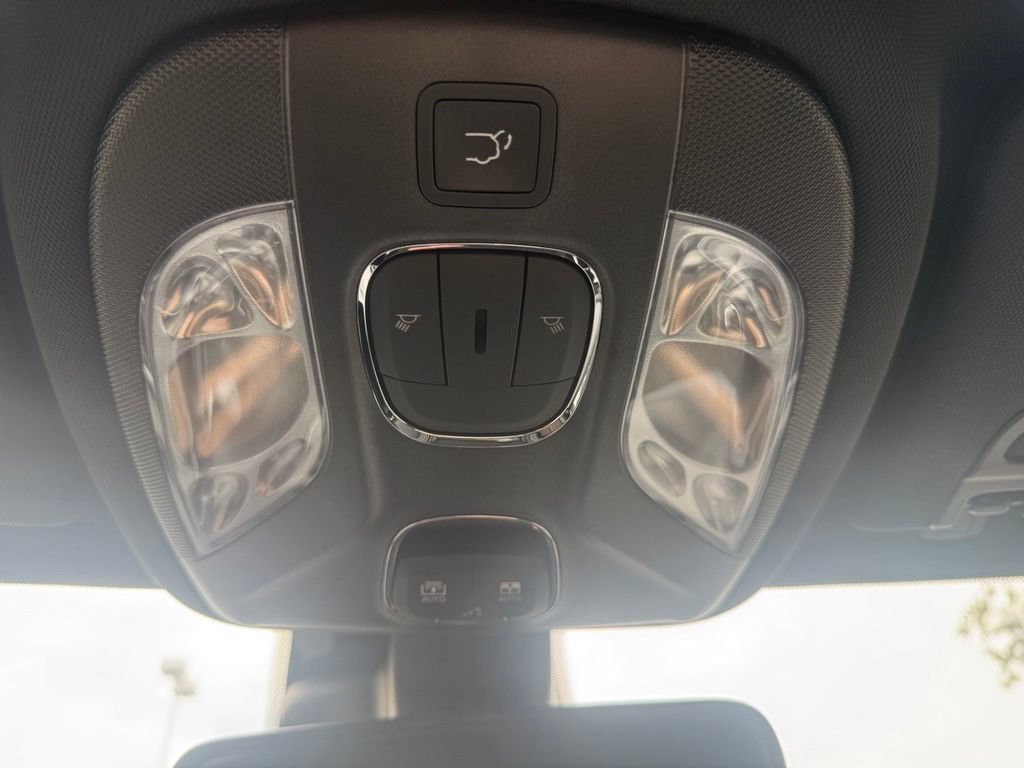 New 2026 Jeep Compass Limited w/ Sun, Sound & Navigation Group AWD/4WD image 30