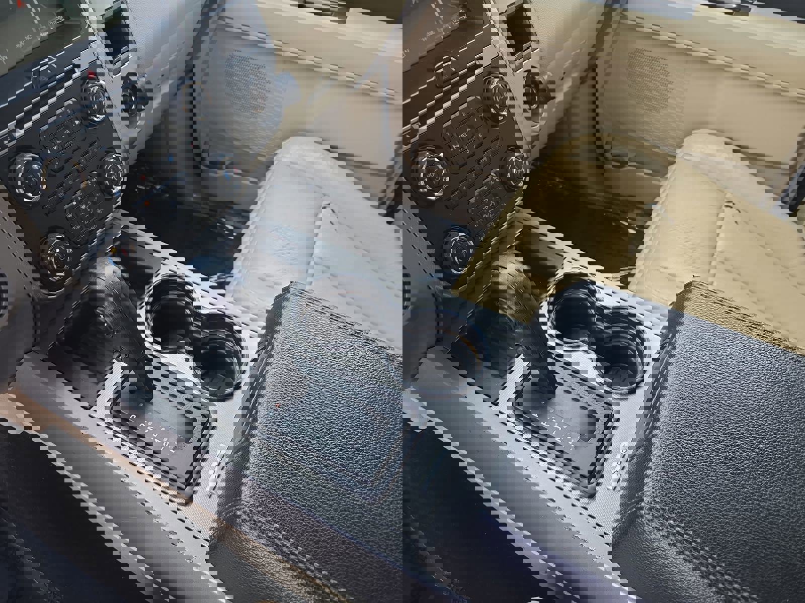 Used 2016 Ford Expedition EL XLT w/ Equipment Group 202A image 27