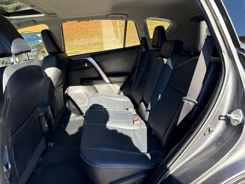 Used 2016 Toyota RAV4 Limited image 22