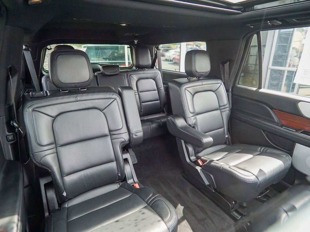 Used 2021 Lincoln Navigator L Reserve w/ Luxury Package image 39