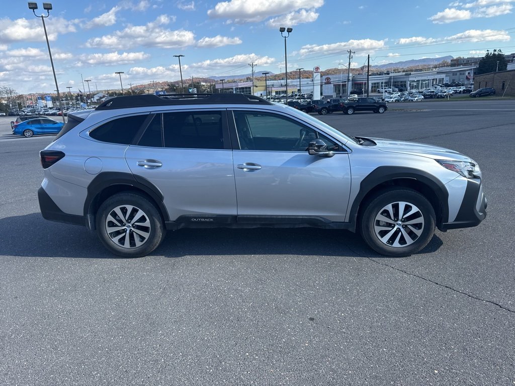 Certified 2025 Subaru Outback Premium image 6