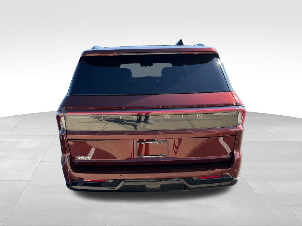 New 2027 Lincoln Navigator L Reserve w/ Jet Appearance Package AWD/4WD image 4