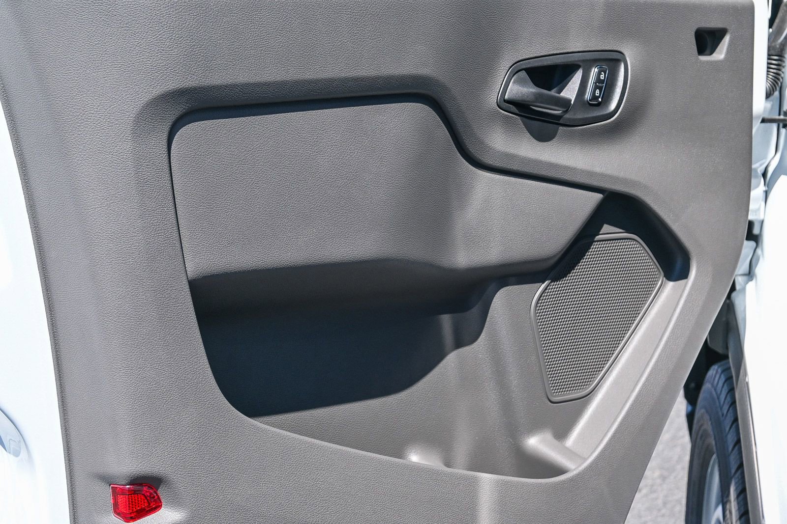 New 2025 Ford Transit 250 148 Medium Roof w/ Load Area Protection Package image 23