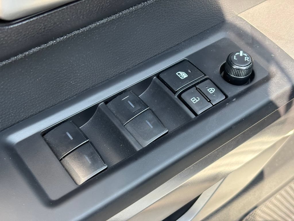 Used 2025 Toyota Tundra SR5 w/ SR5 Convenience Package AWD/4WD image 19