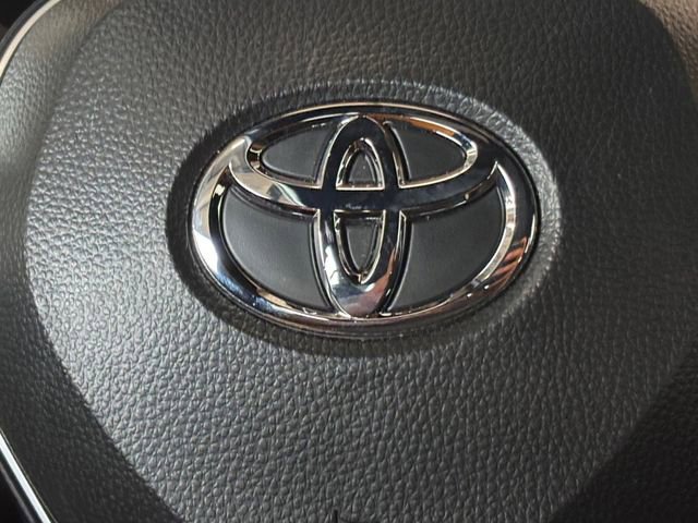 Used 2026 Toyota Corolla SE FWD image 13